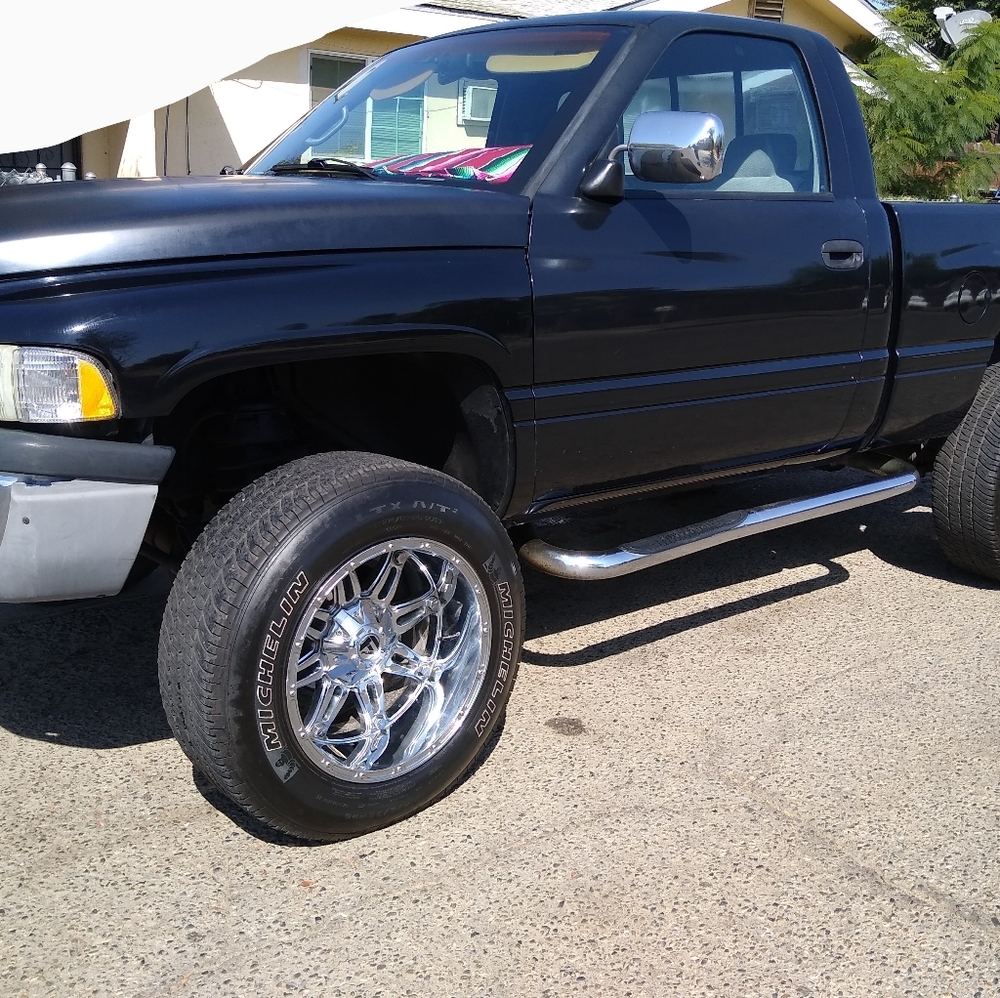 Dodge ram 1500 - Picture 5 of 6